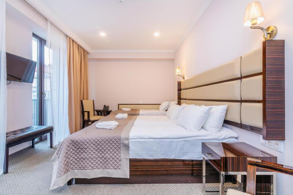 Hotel Genio Tiflis Exterior foto