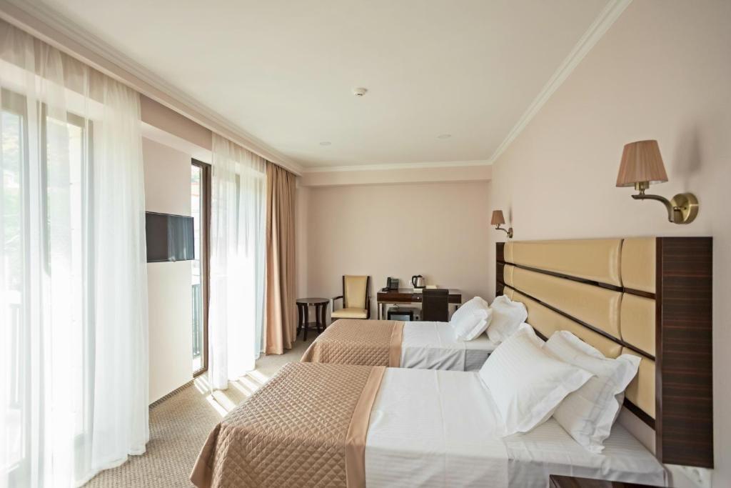 Hotel Genio Tiflis Exterior foto